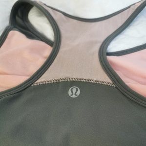 Lululemon / Grey Pink Mesh Tank